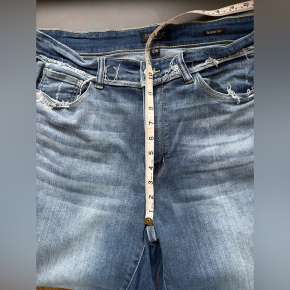 TWO Judy Blue Skinny Fit Jeans- 18W - Picture 9 of 15
